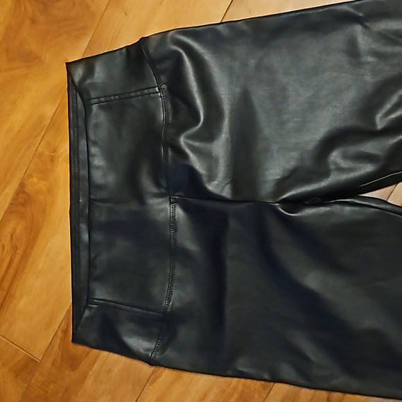 NWOT 7 For All Mankind faux leather pants - Picture 2 of 3